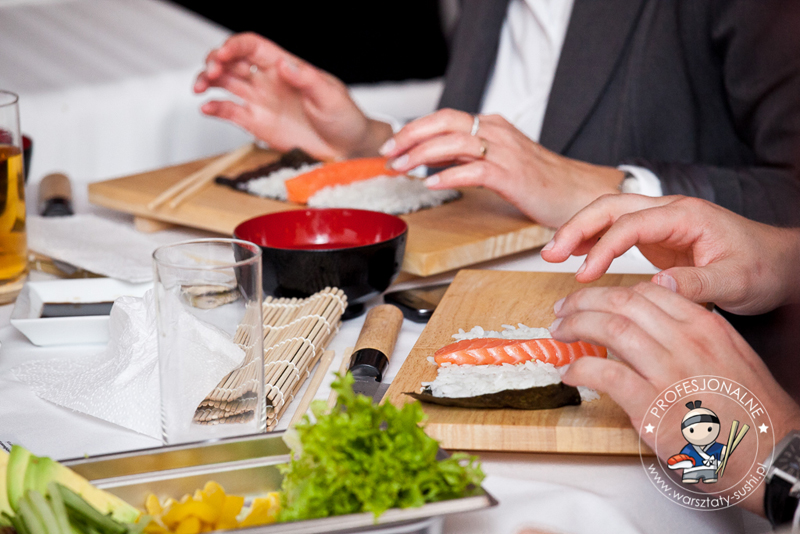 WARSZTATY KULINARNE SUSHI - DWÓR WILKOWICE